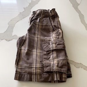 Old  Navy Plaid Brown Cargo Shorts Size 7
